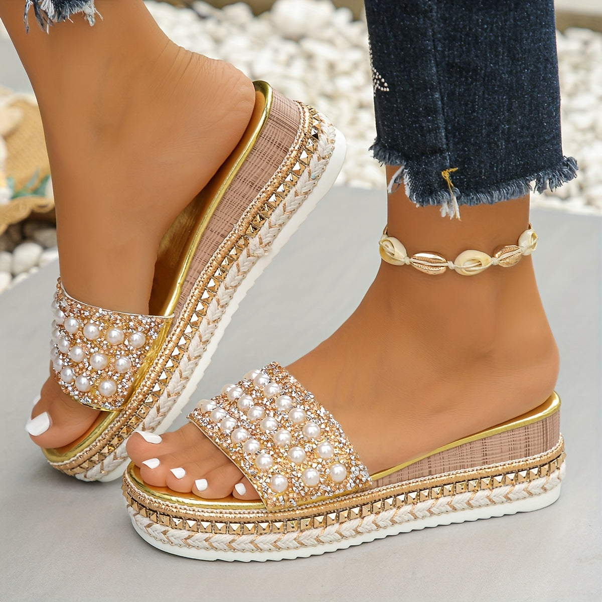 1 Pair Women'S Fashion Platform Slide Sandals, Summer Slip-On Open Toe with Pearl Embellishment, Non-Slip Rubber Sole, Man-Made Materials, Waterproof Thick Sole for Casual Outdoor Wear